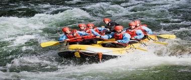 定制化运动场地设计与建造